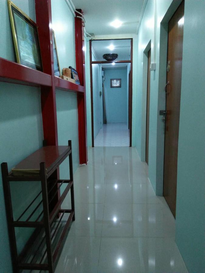 My Little Home Hostel Bangkok Exterior photo
